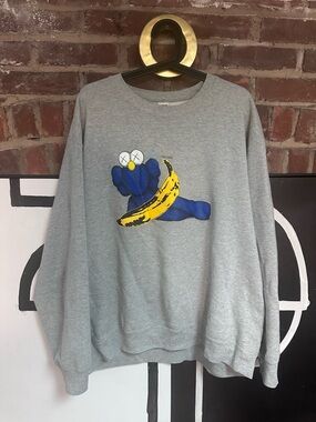 Laws x Uniqlo Gray Crewneck Sweatshirt with Blue & Yellow Banana Graphic